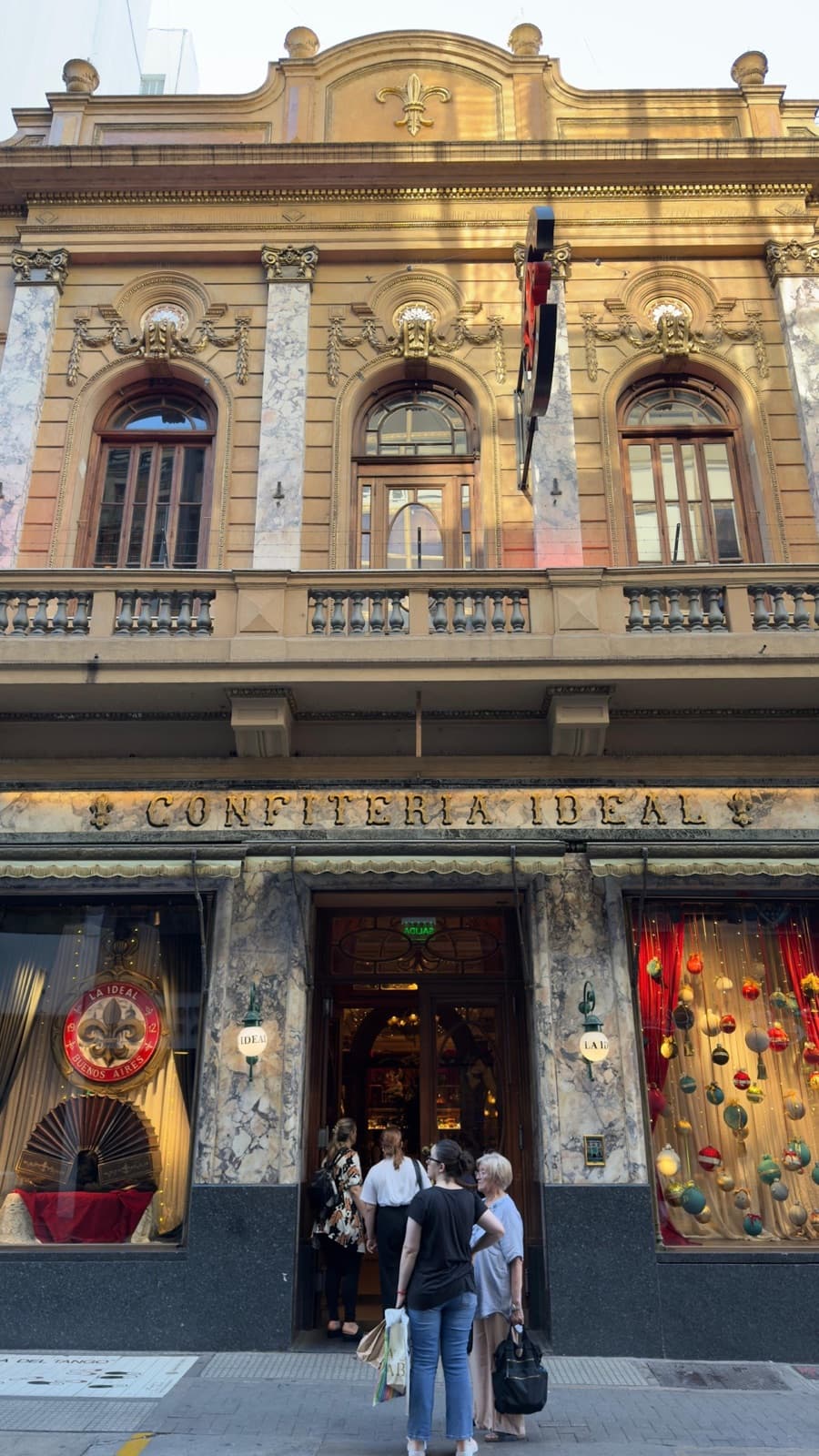 Confitería La Ideal
