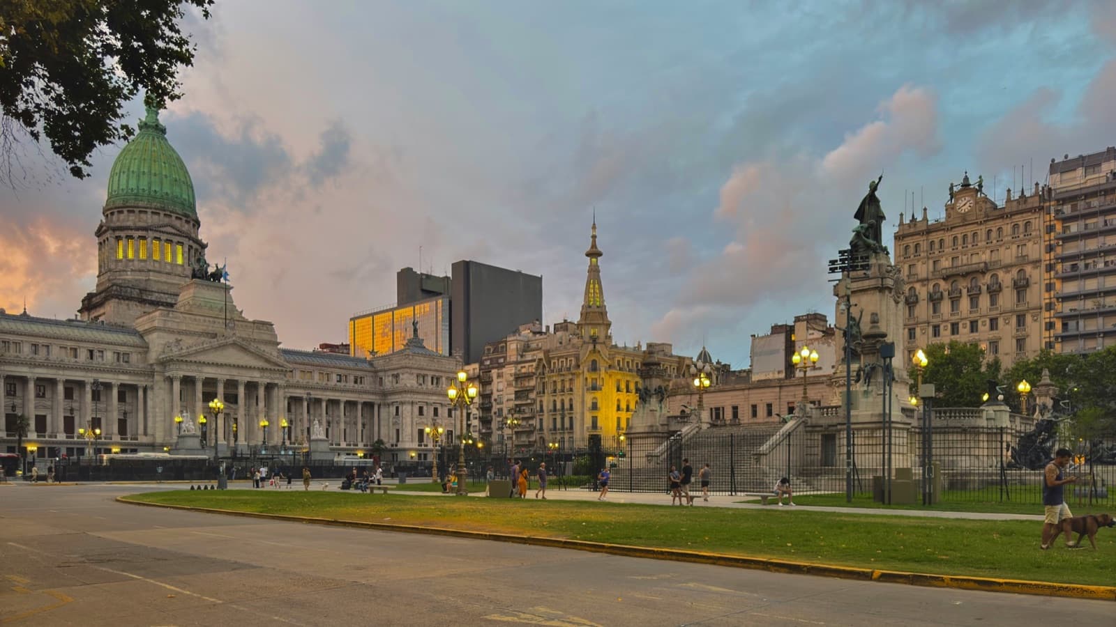 Plaza de los Dos Congresos
