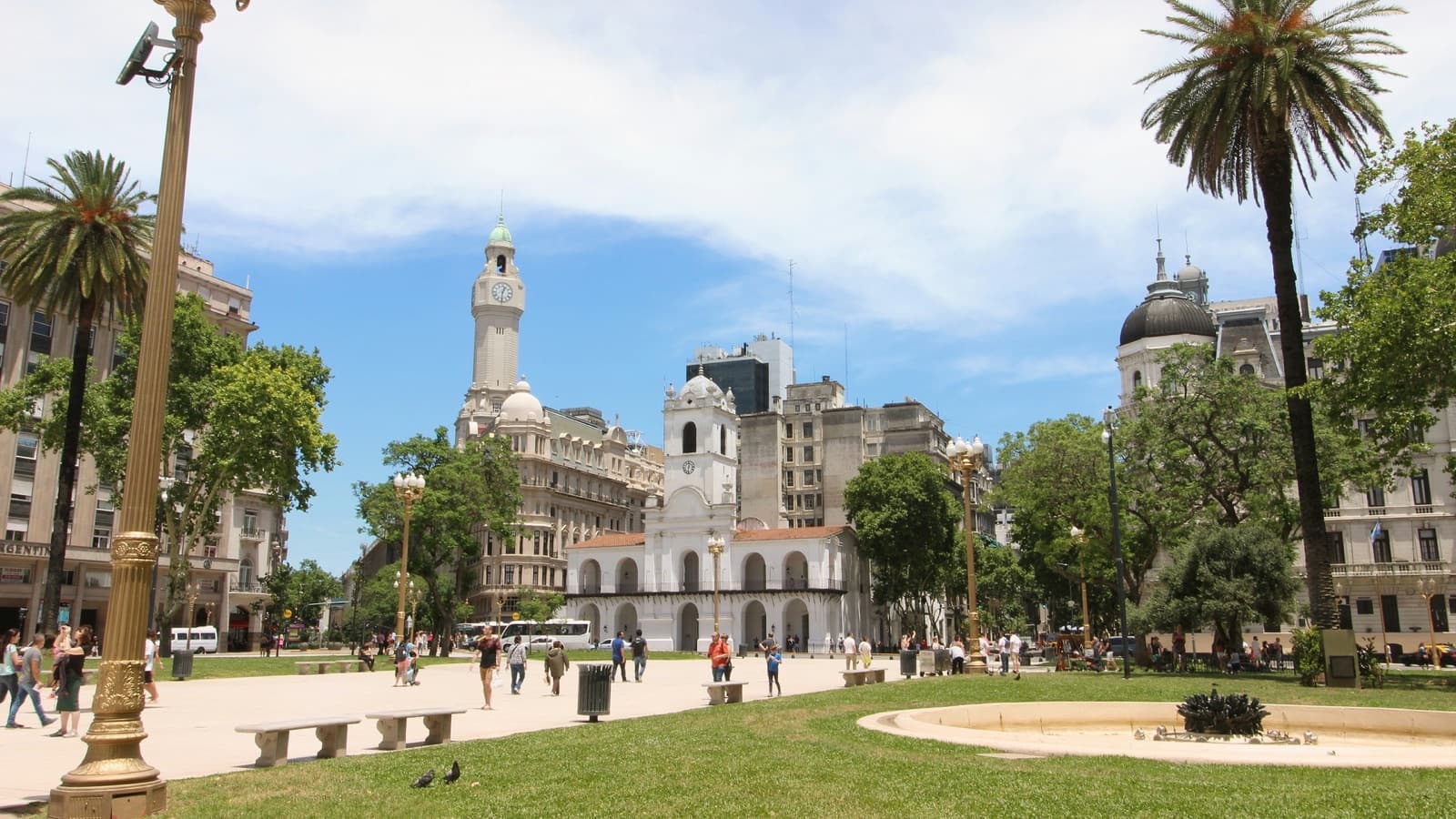 Plaza de Mayo, corazón histórico de Buenos Aires