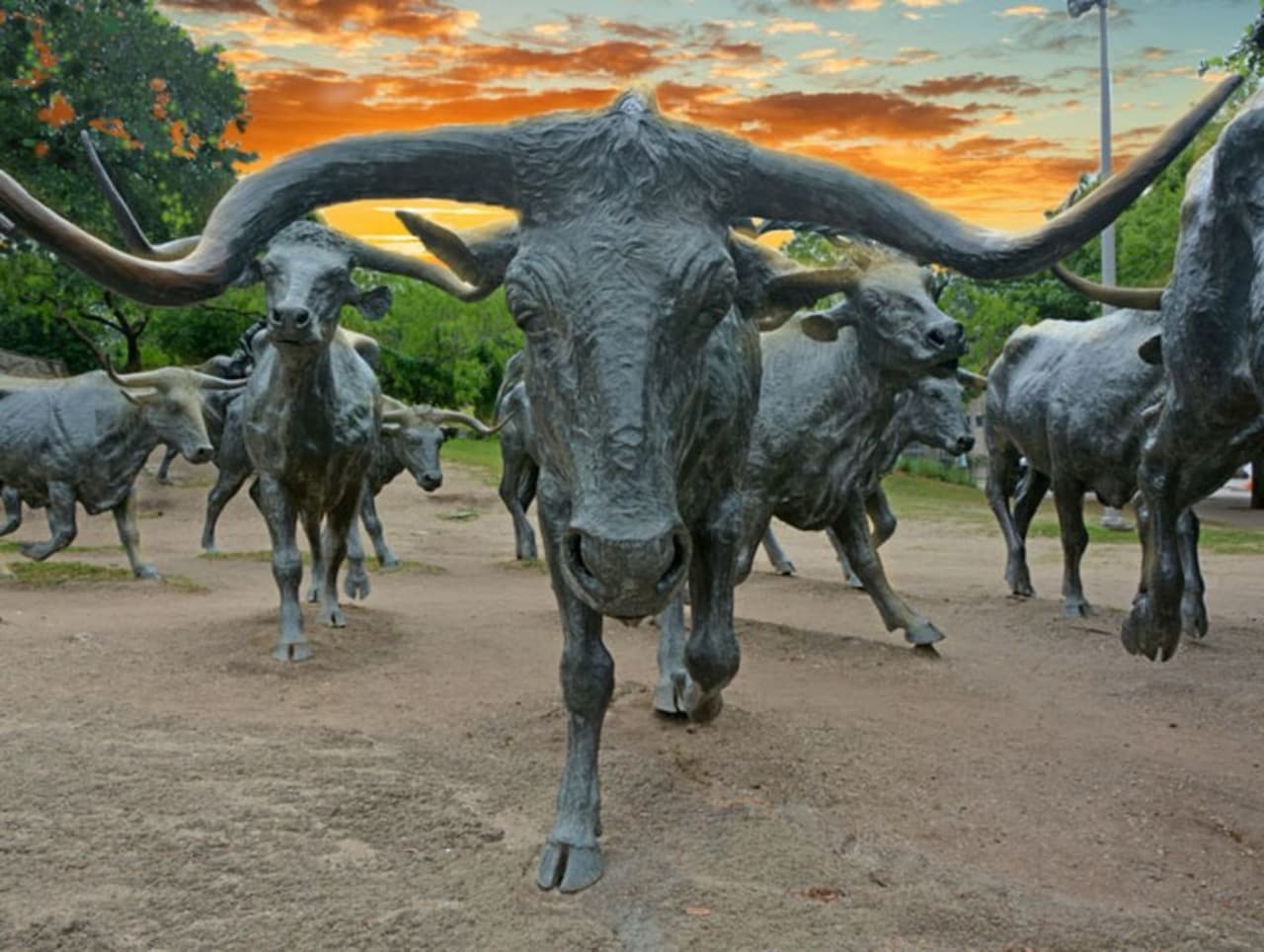 Pioneer Plaza, Dallas