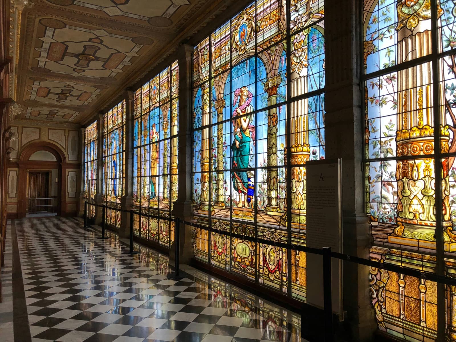Castillo de Chapultepec en lo alto del cerro