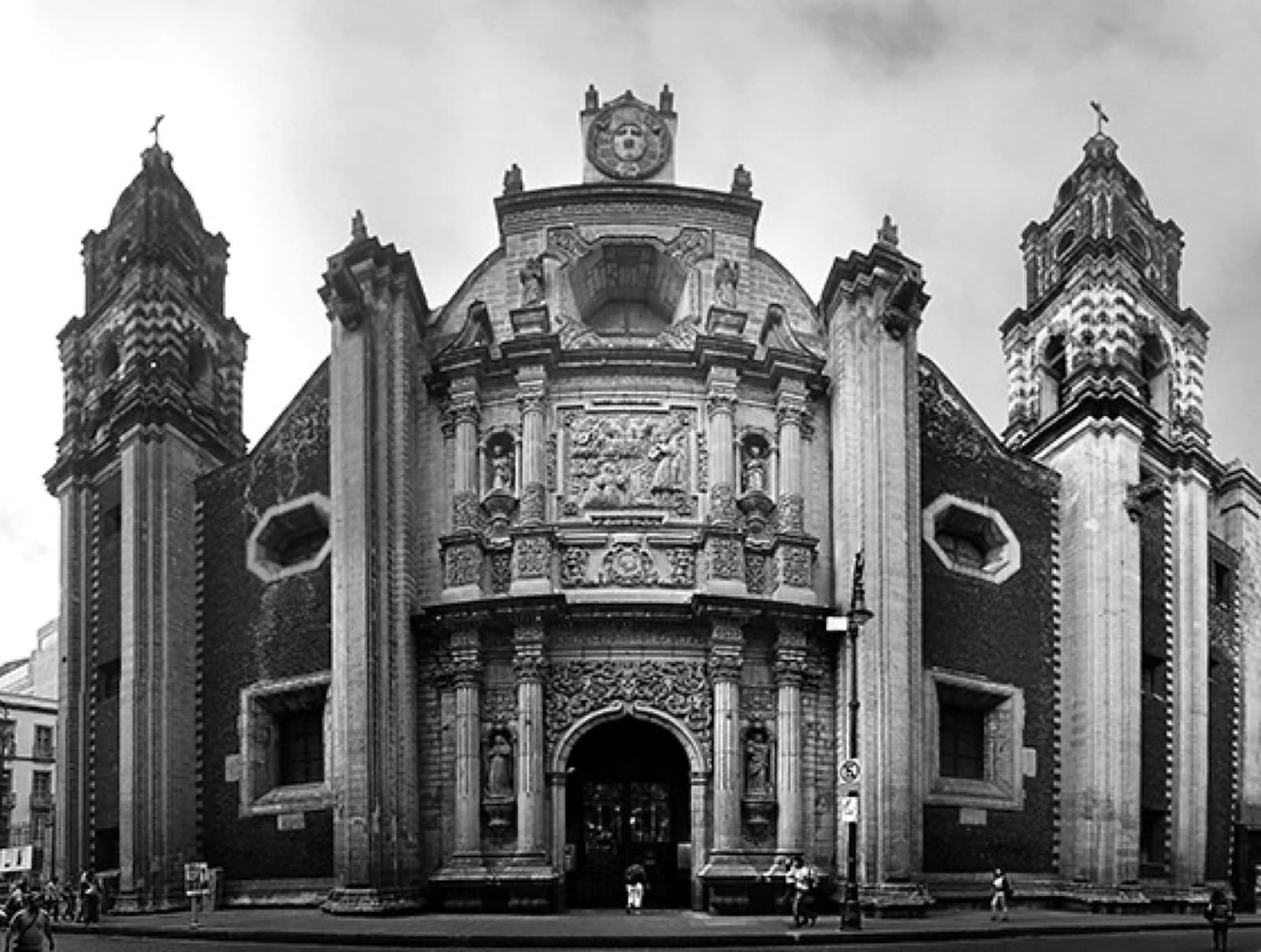 Iglesia de La Profesa en calle Madero