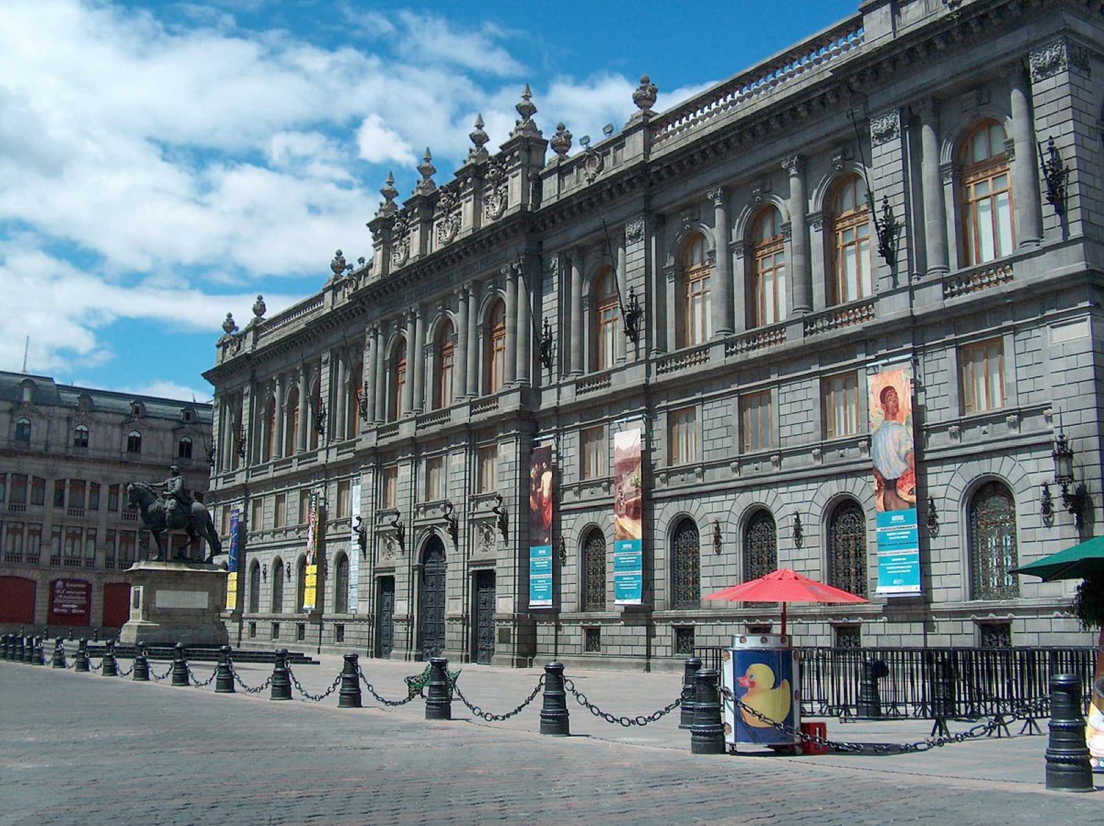 Fachada del Museo Nacional de Arte (MUNAL)