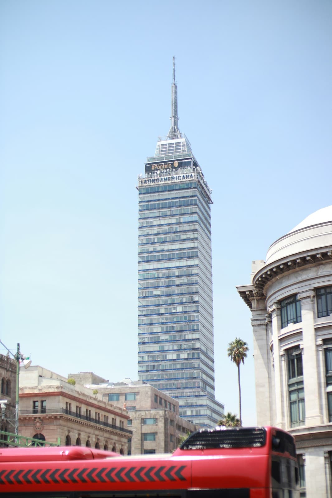 Torre Latinoamericana en el centro de la Ciudad de México