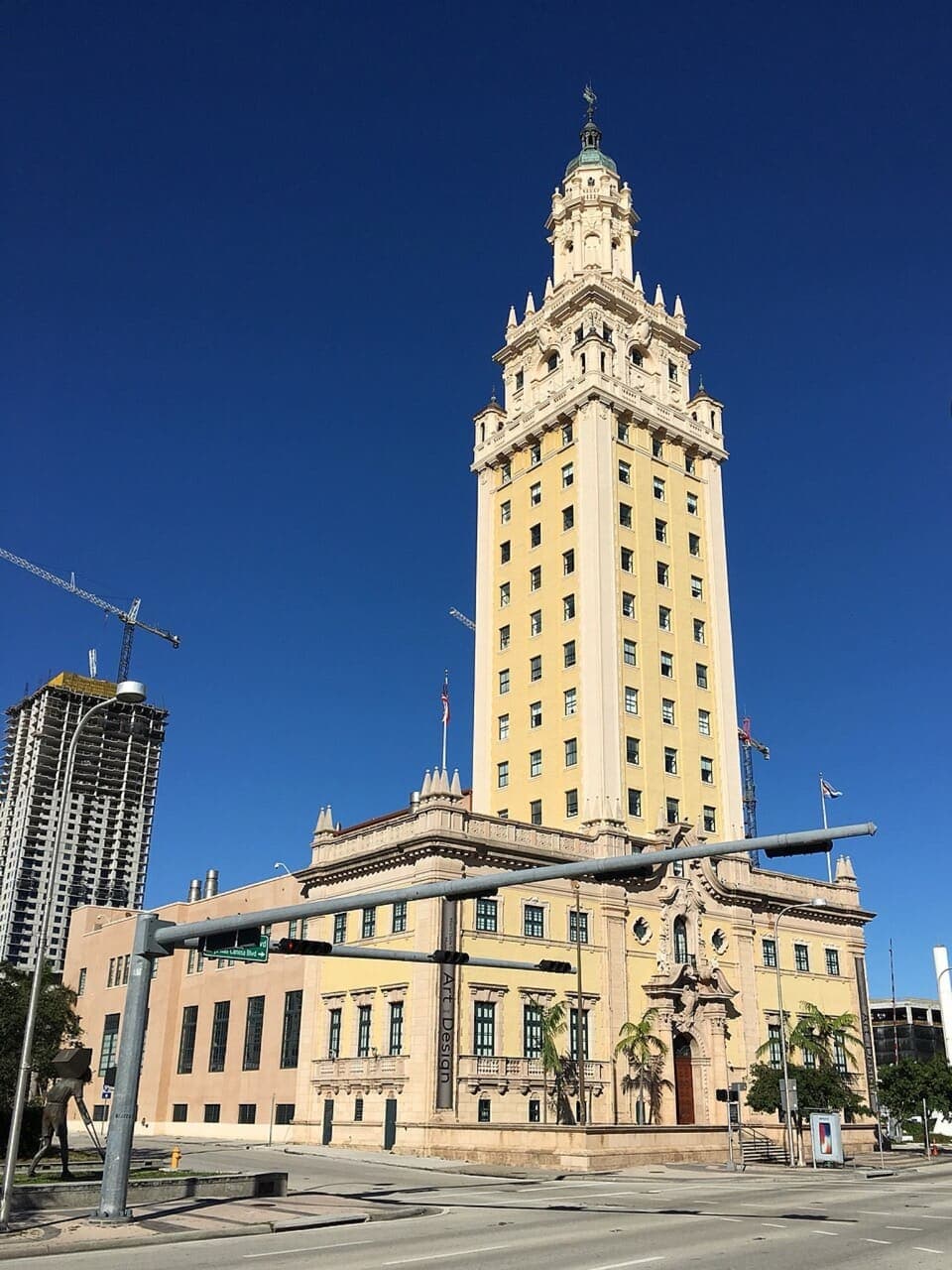 Freedom Tower, Miami