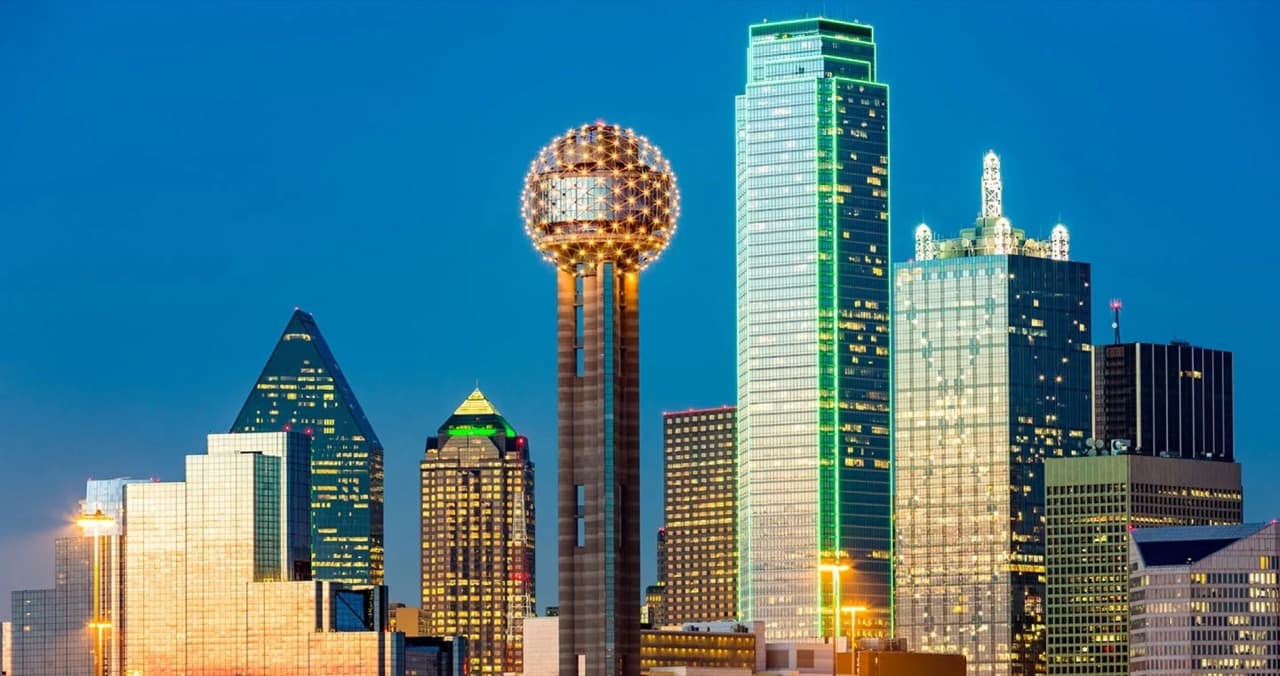 Skyline de Dallas con la Reunion Tower
