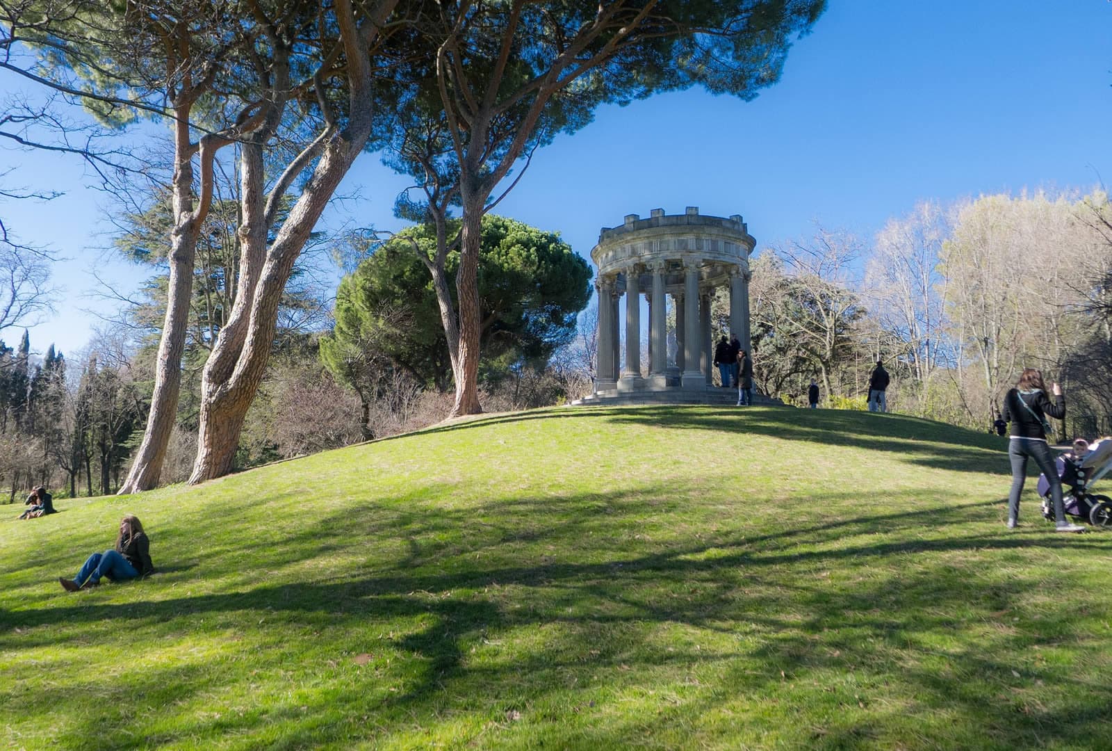 Parque del Capricho, jardín romántico de la Duquesa de Osuna